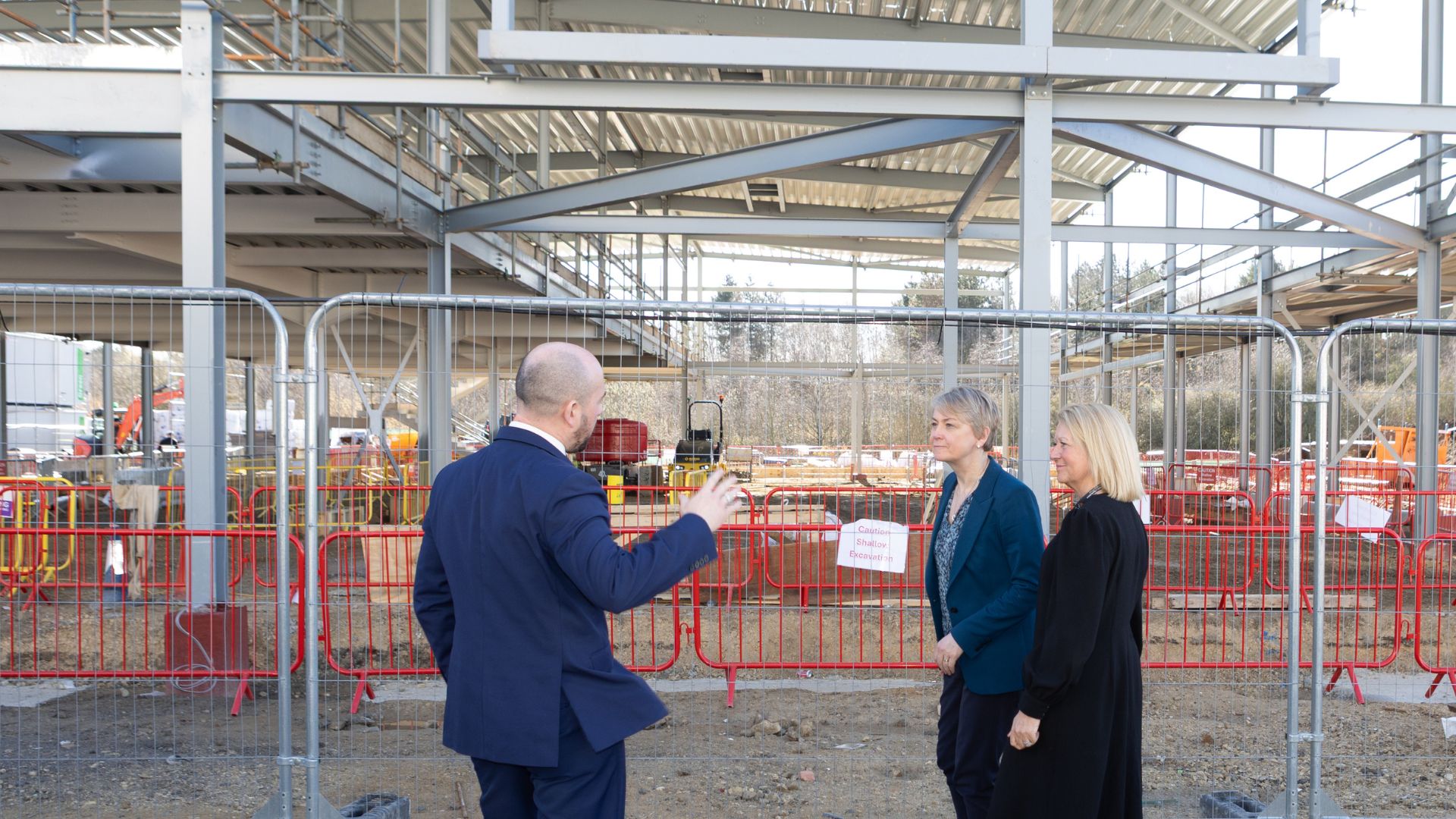 yvette cooper visit castleford 02 1